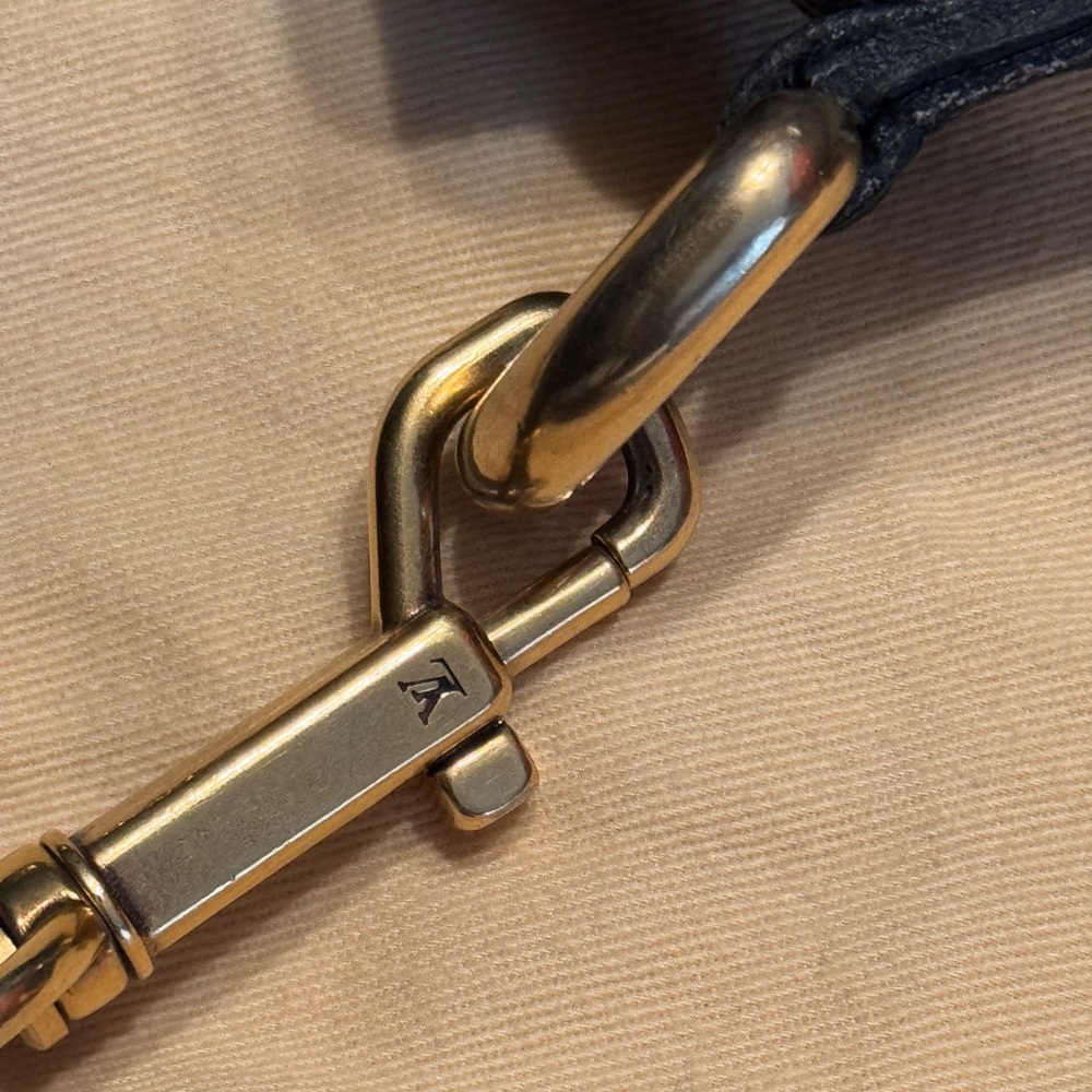 Louis Vuitton Neo Cabby Black Denim shoulder bag - Picture 5 of 16